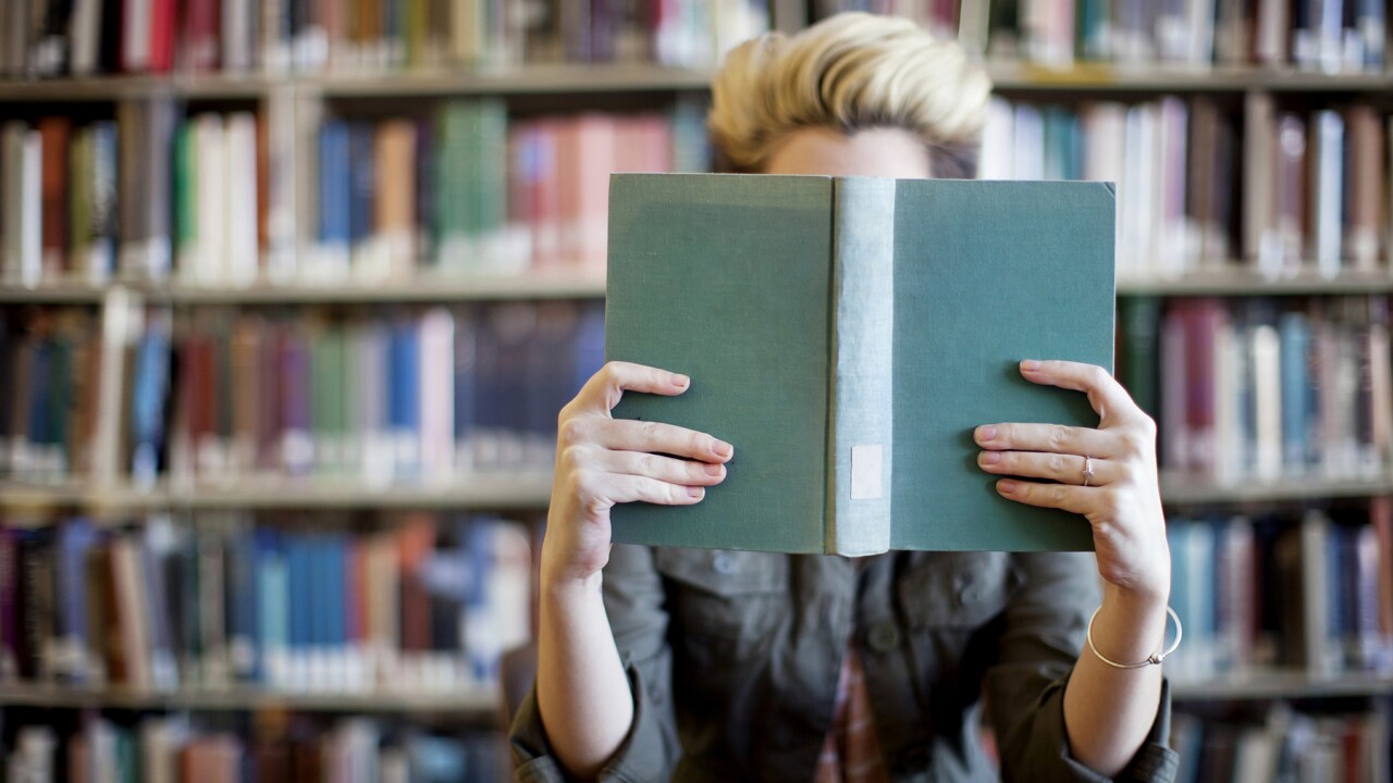 Astrids Boekencast: De zwevende wereld